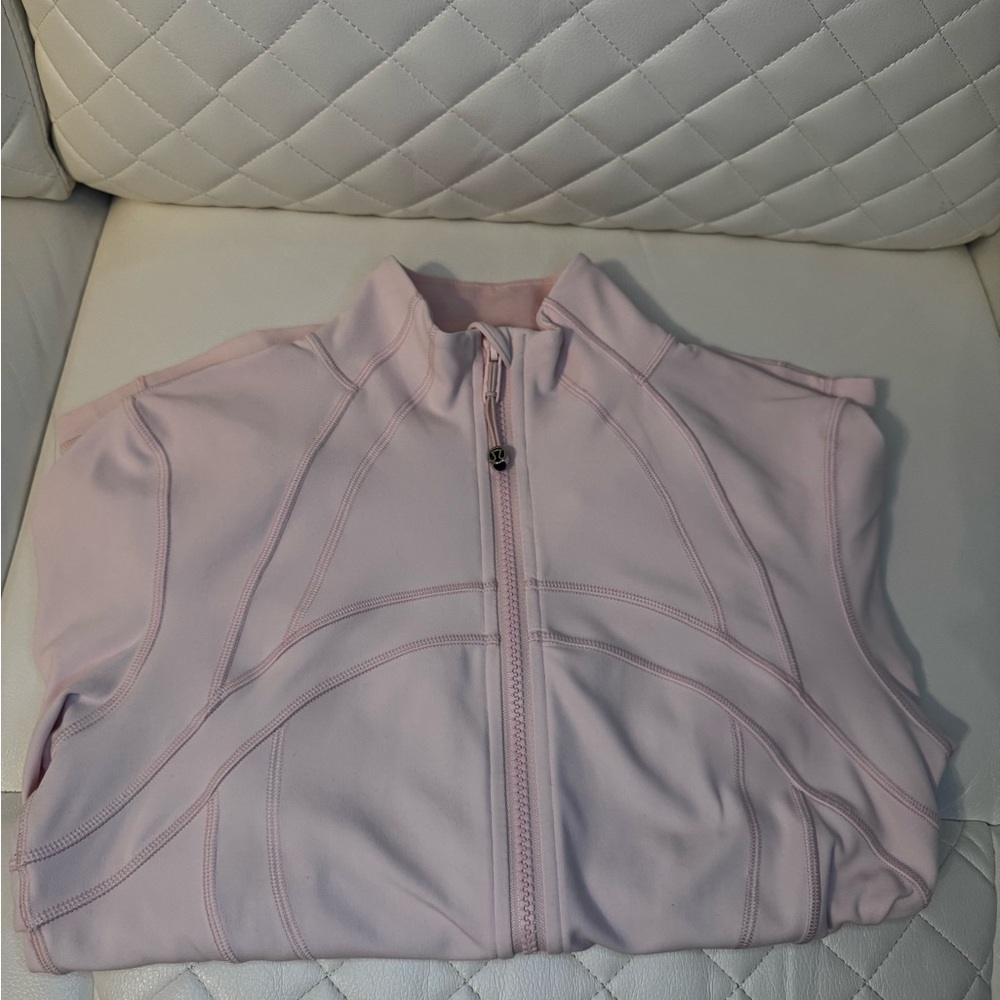 Lululemon Strawberry Milkshake Define Jacket Size 6 SOLD OUT COLOR